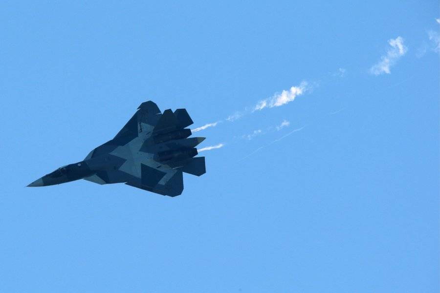 Истребитель Су-57 разбился при испытаниях в Хабаровском крае