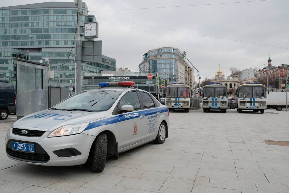 Водитель сбил пешехода юге Москвы и скрылся
