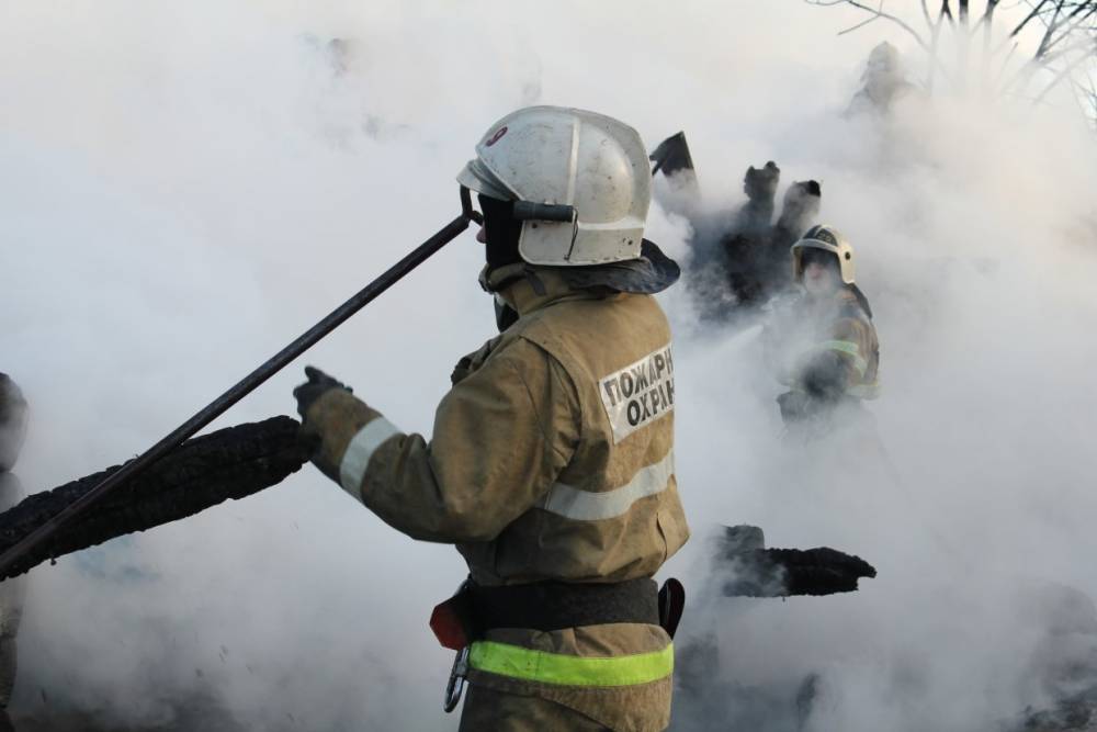 В Петрозаводске в двух домах чадили едким дымом мусоросборники