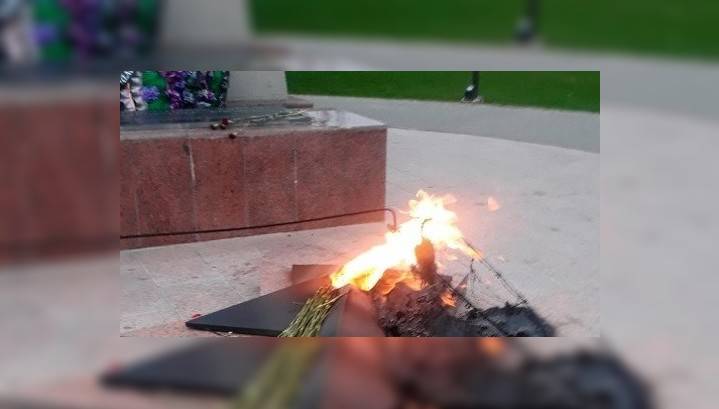 За акт вандализма у мемориала "Вечный огонь" преступники отправятся в колонию