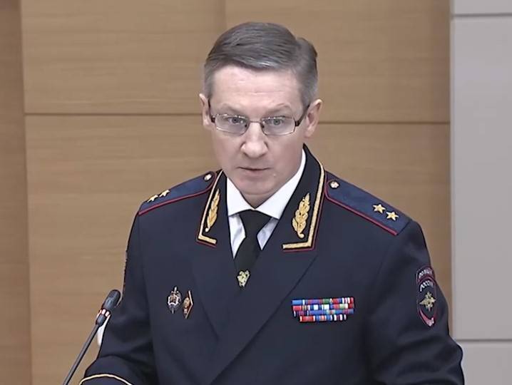Главу МВД Татарстана наказали после скандала с детьми на учениях полиции