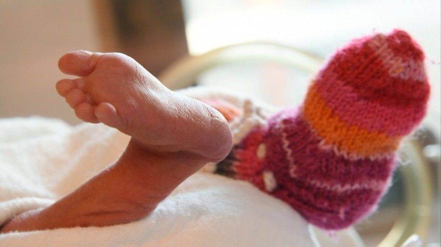 Младенец умер во время домашних родов в Петербурге