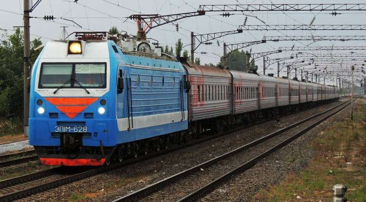 Житель Тюмени спас жизнь пассажиру поезда в Омской области