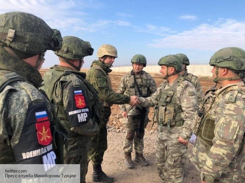 Россия и Турция обеспечивают безопасность зоны в Сирии, очищенной от банд курдов