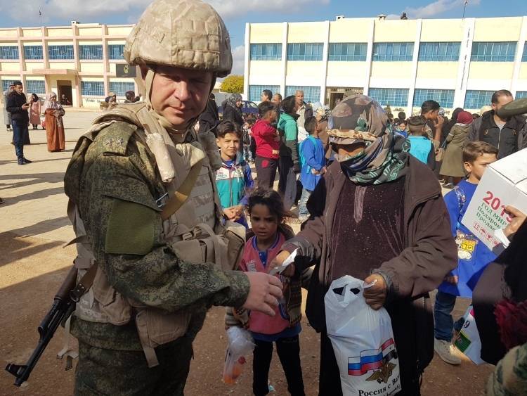 Гуманитарная помощь России помогает населению Сирии выжить — политолог