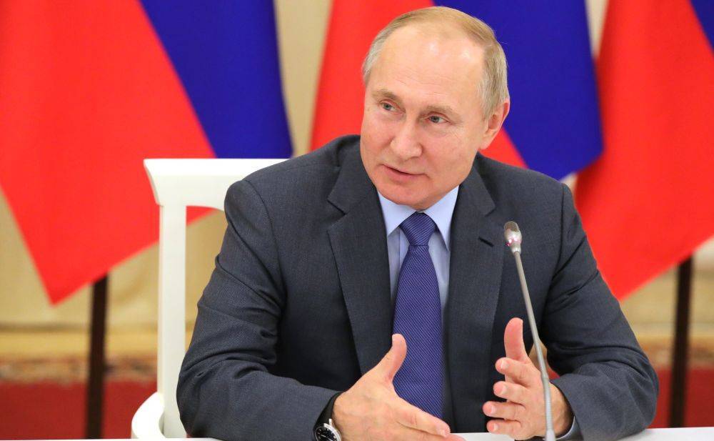 Путин рассказал о поступлении в войска "оружия будущего"