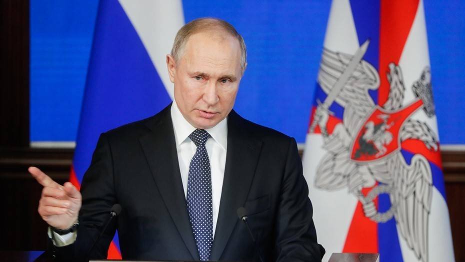 Путин назвал "сволочью и антисемитской свиньей" посла Польши в Германии