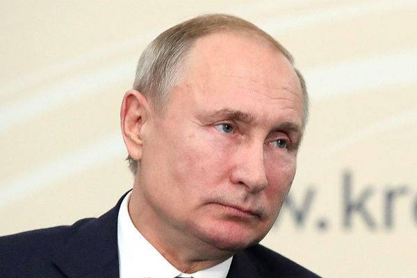 Путин поручил следить за размещением в мире ракет США