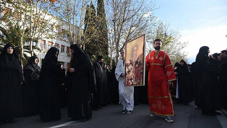 В Черногории священники вышли на акцию против закона о свободе совести