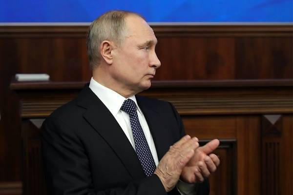 Путин назвал улучшение бизнес-климата приоритетом работы законодателей в 2020 году