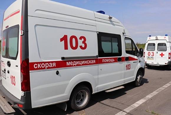 Сотрудник больницы в Свердловской области заявил, что главный врач пыталась его задушить