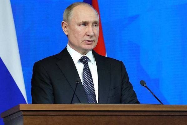 Путин допустил изменение Конституции ради создания единой системы власти