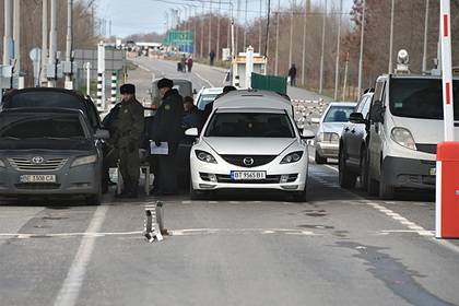 Украина упростила порядок пересечения границы с Крымом для детей