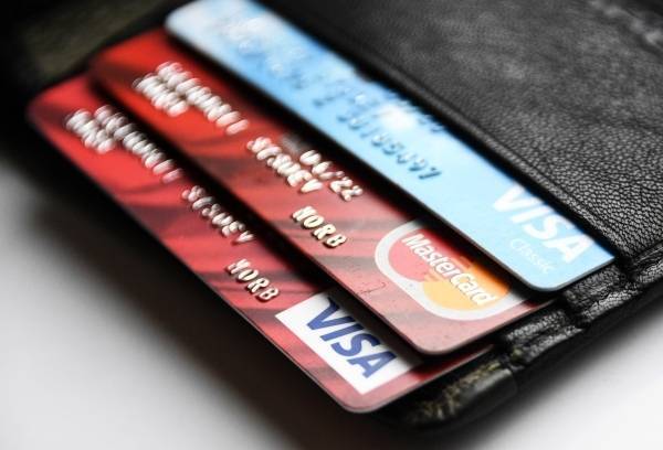 Пользователи сообщают о сбоях в работе Visa и Mastercard в некоторых странах мира