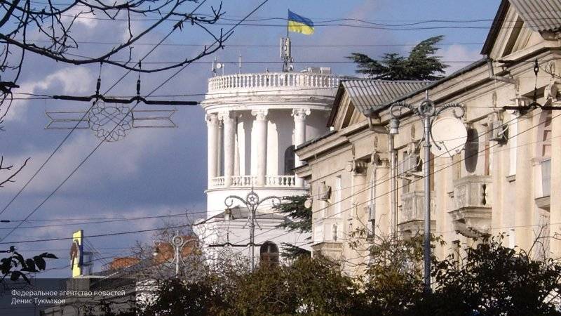 Киев упростил для школьников Крыма правила пересечения границы с Украиной, заявил Гончарук
