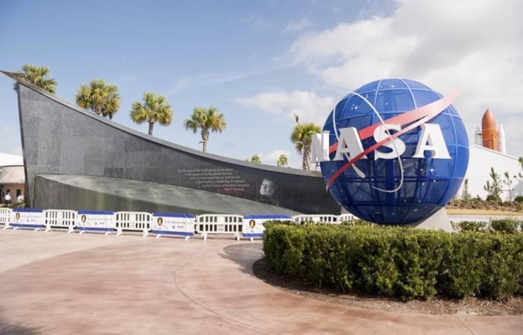 Роскосмос и NASA вернутся к переговорам по проекту окололунной станции