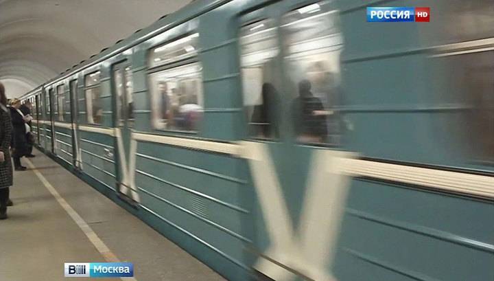 На "Пушкинской" пассажир упал под прибывающий поезд