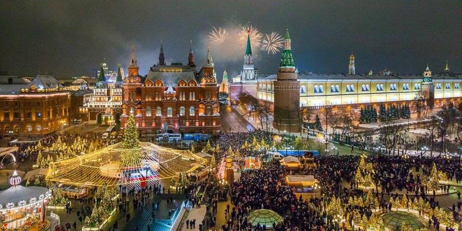 Фейерверки на Новый год запустят на 33 площадках Москвы