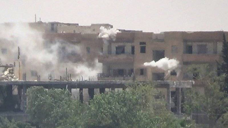 Террористы ИГ* взяли ответственность за обстрел пункта курдских боевиков в Ракке