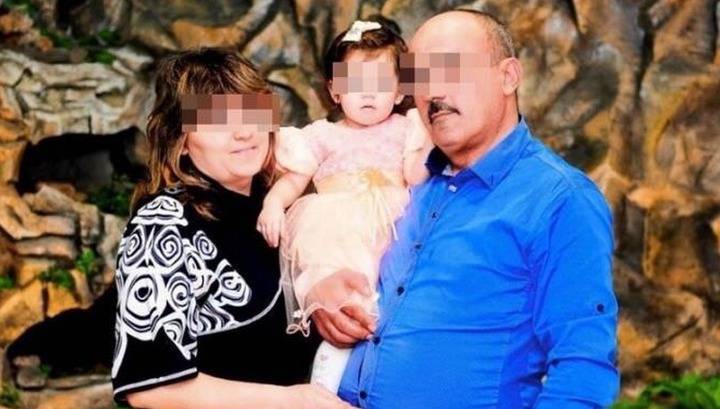 Ревнивый супруг на глазах дочери застрелил жену у школы в Брянской области