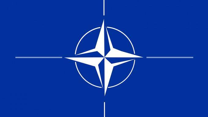 Немецкое СМИ уличило НАТО в "репетиции" наступления на Россию