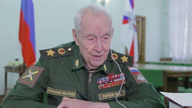Cкончался 96-летний Махмут Гареев, президент Академии военных наук