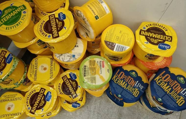В Санкт-Петербурге задержали ввоз более шести тонн сыра из Швейцарии