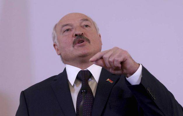 Лукашенко предложил поставить в Белоруссии памятник Сталину