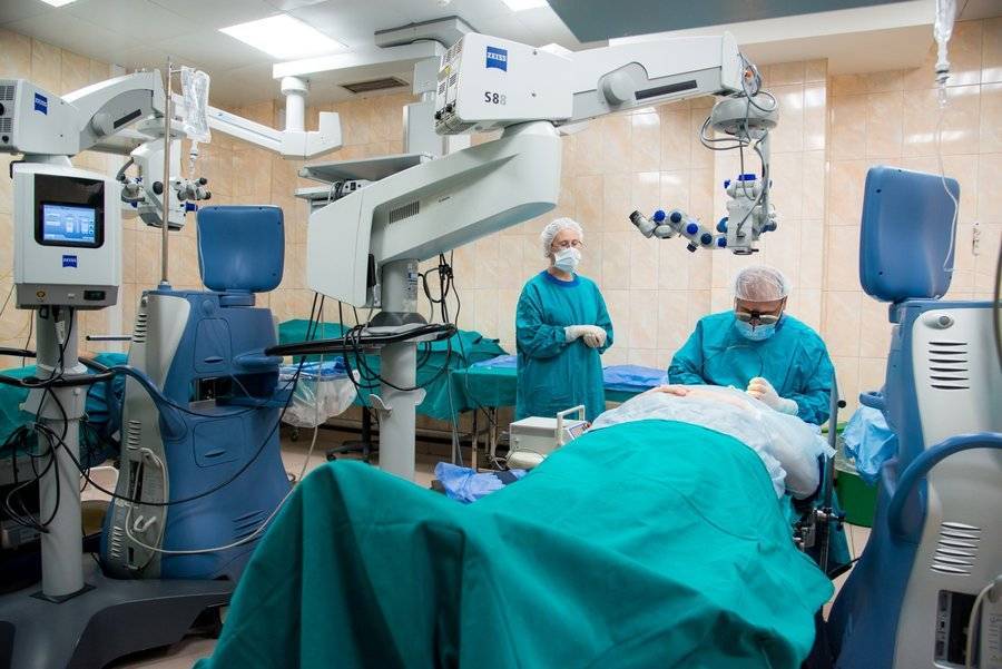 Московские врачи удалили обломки костей из нерва пациента