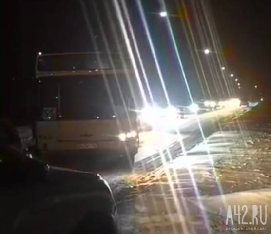 В Кемерове произошло массовое ДТП с автобусом