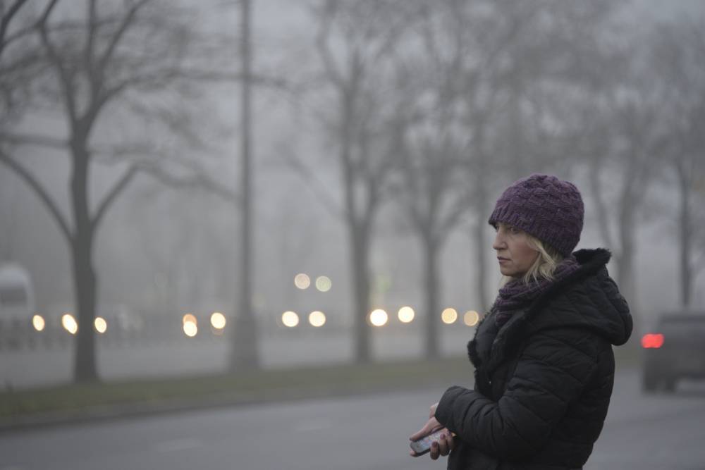 Москвичей предупредили о тумане до утра 26 декабря