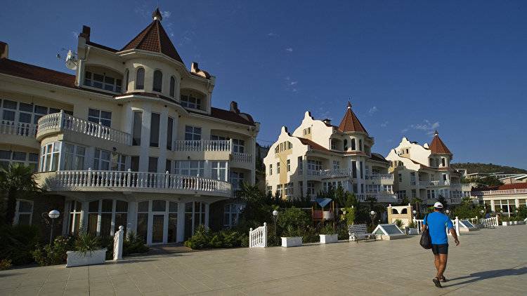 "Катастрофа для Крыма": эксперт оценила законопроект об отелях