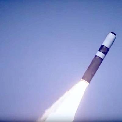Испытания новой баллистической ракеты морского базирования провела армия Китая