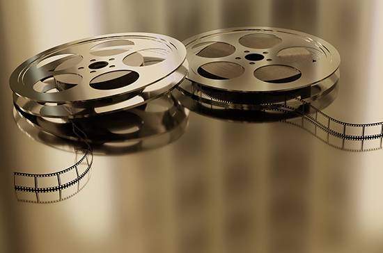 Кабмин подготовит предложения по возрождению производства документальных фильмов