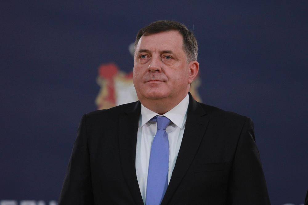 Лидер сербов Боснии призвал не допустить «украинский сценарий» в Черногории
