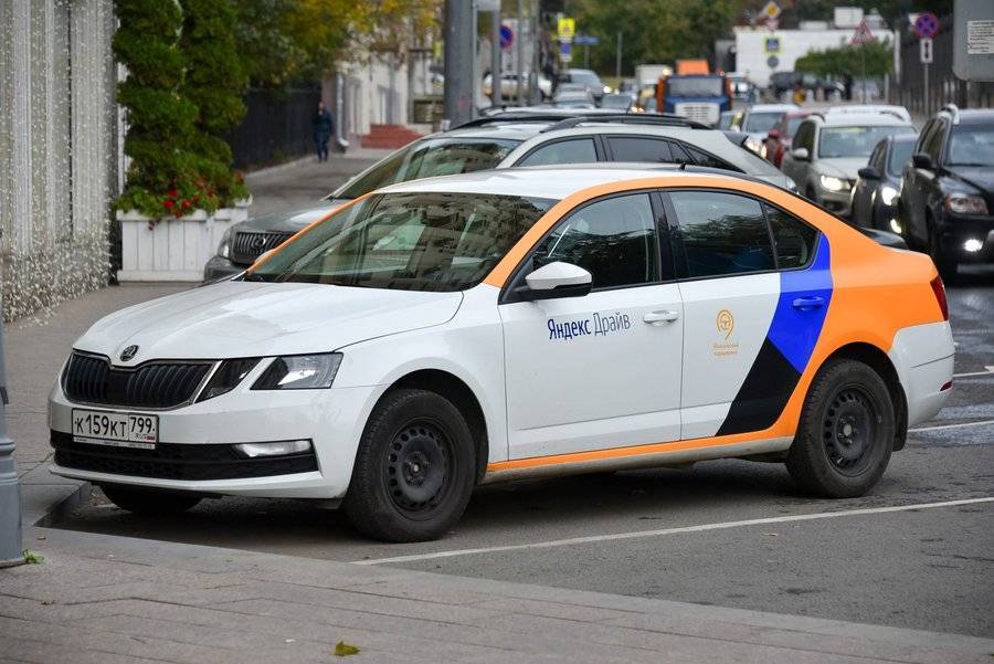 Роспотребнадзор проведет "горячую линию" по услугам такси и каршеринга в Москве