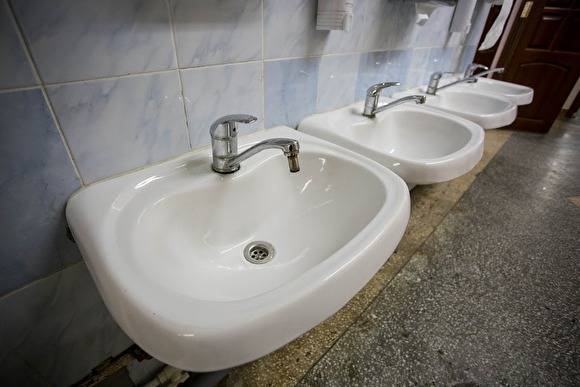 В Екатеринбурге более 3,5 человек остались без холодной воды