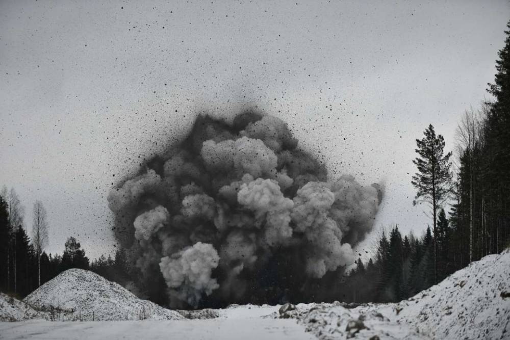 Из-за взрывных работ на дороге Мишуково — Снежногорск перекроют движение