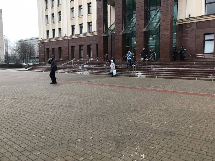 Петербургские суды снова эвакуируют