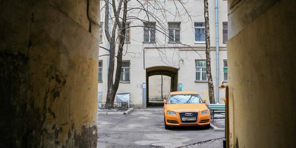 Россиянам разрешили регистрировать автомобиль в салоне