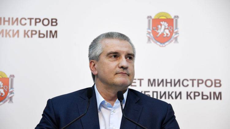 Аксенов отреагировал на уголовное дело Украины из-за поезда в Крым