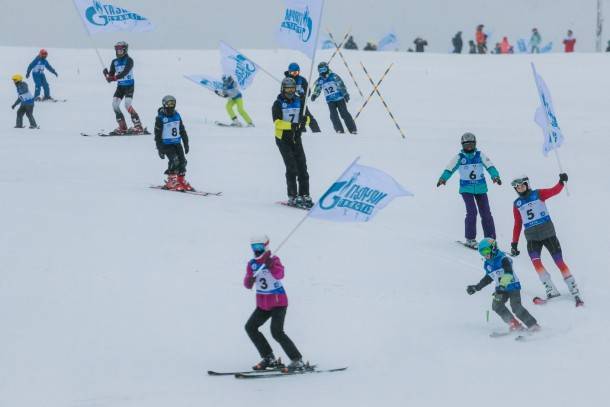 На спортивной базе «Сияние Севера» состоялось открытие горнолыжного склона