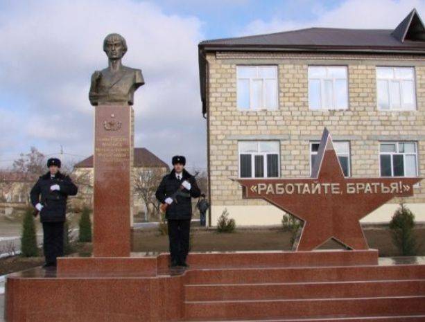 В Дагестане открыт памятник Герою России Магомеду Нурбагандову