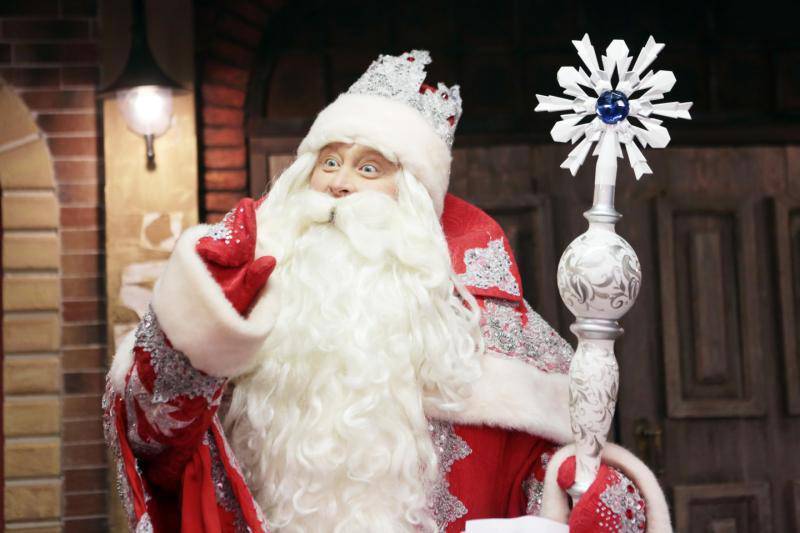 Деду Морозу стало плохо в центре Москвы
