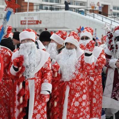 В Кемерове установили всероссийский рекорд по массовому шествию Дедов Морозов