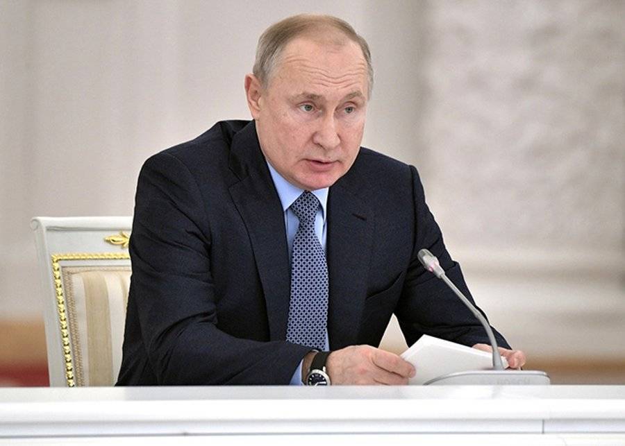 Сомнологи предупредили Путина о последствиях нехватки сна