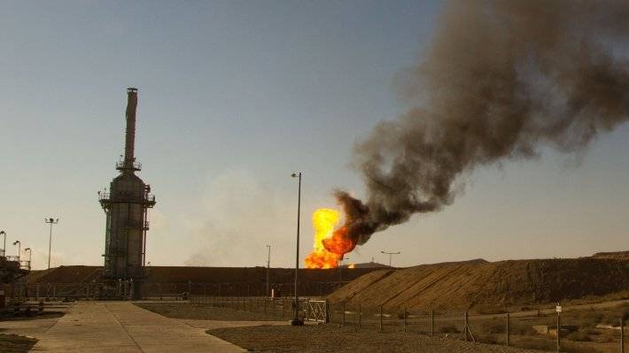 Военный эксперт не исключил, что нефтяные аппетиты США разрастутся до Ирака из Сирии