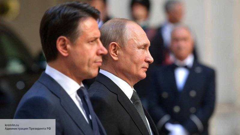 Президент РФ Путин провел телефонные переговоры с премьер-министром Италии Джузеппе Конте