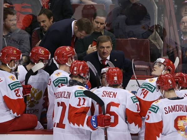 Сборная России по хоккею проиграла стартовый матч на МЧМ в Чехии