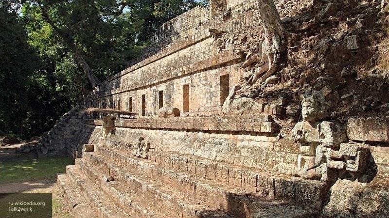 Археологи нашли 55-метровый дворец майя в Мексике